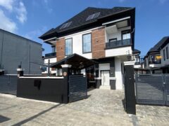 4 room house
