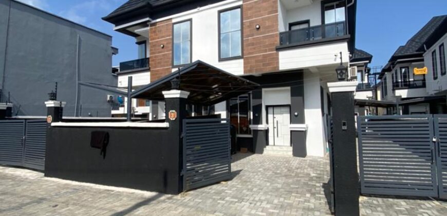 4 room house